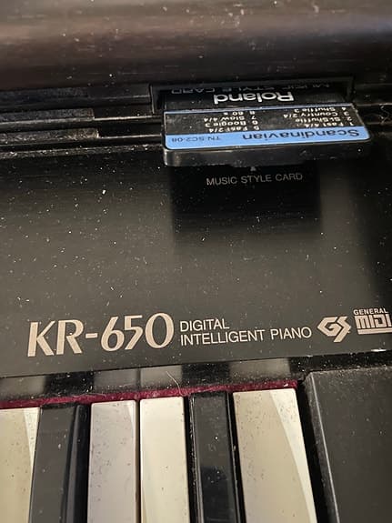 Roland KR-650 Digital Intelligent Piano