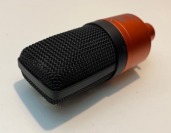 ESI cosMik 10 condenser microphone