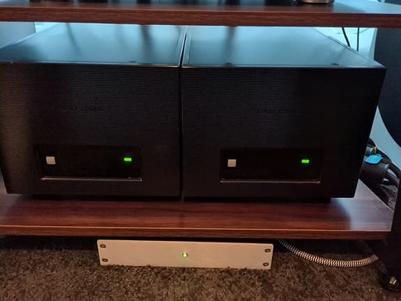 Kinki Studio EX-B7 monoblokker