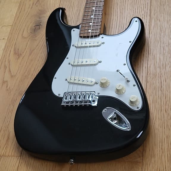 Peavey Falcon Stratocaster gitar