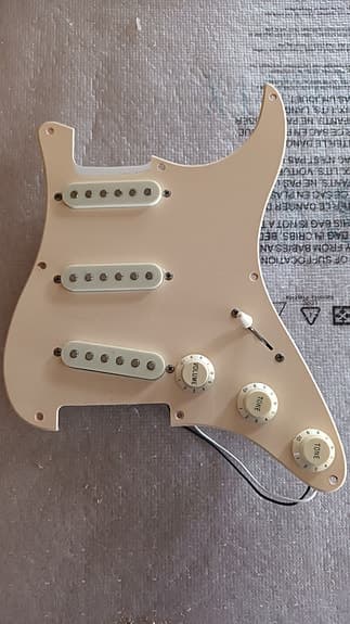 Stratocaster loaded plekterbrett.