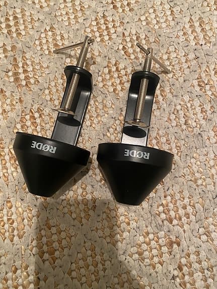 Komplett podcast- og studiooppsett – 2x Shure SM7B / Cloudlifter / Røde PSA1