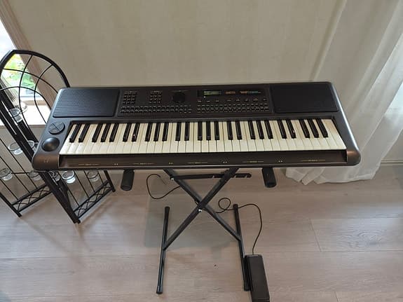 GEM WS2 keyboard/workstation – meget pen, med stativ og pedal