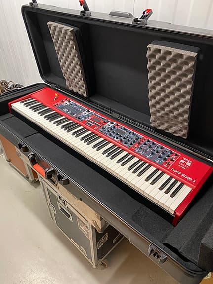 Nord Stage 3 - Hammer action 88 keys