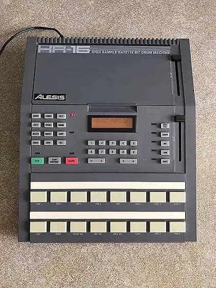 Alesis HR-16 Drum Machine