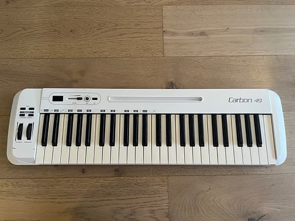 Samson Carbon 49 MIDI-keyboard 49 tangenter hvit