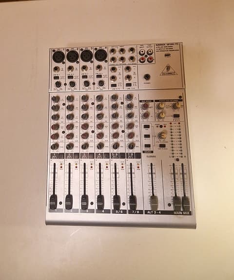 Behringer lydmikser (les annonsen)