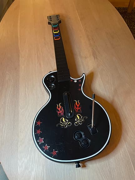 Guitar Hero Les Paul spillkontroller gitar svart