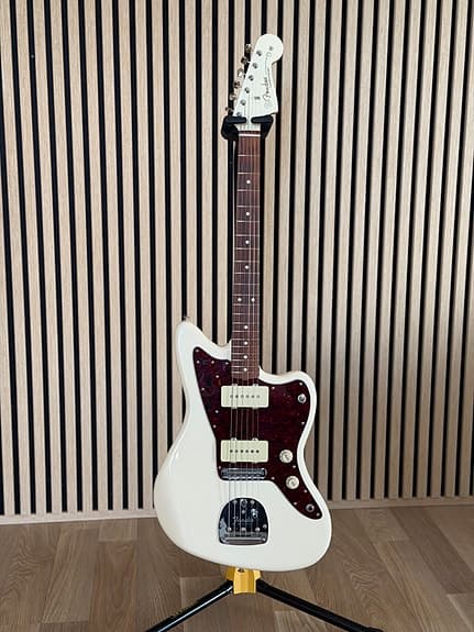Fender Vintera 60s Jazzmaster, olympic white