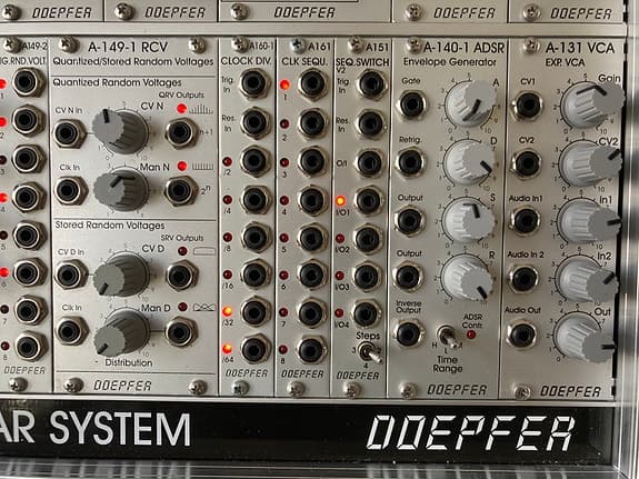 Doepfer Clock Divider og Sequencer Eurorack moduler