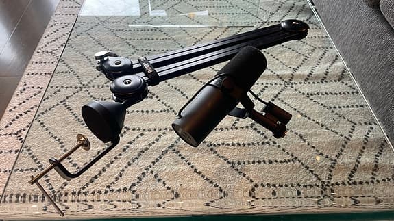 Shure SM7B m/ Røde PSA1 arm