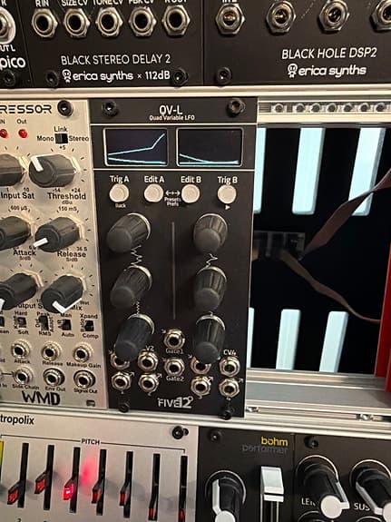 Five12 QV-L Quad Variable LFO Eurorack-modul svart