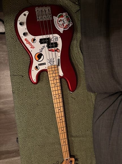 Fender Standard Series Precision bass