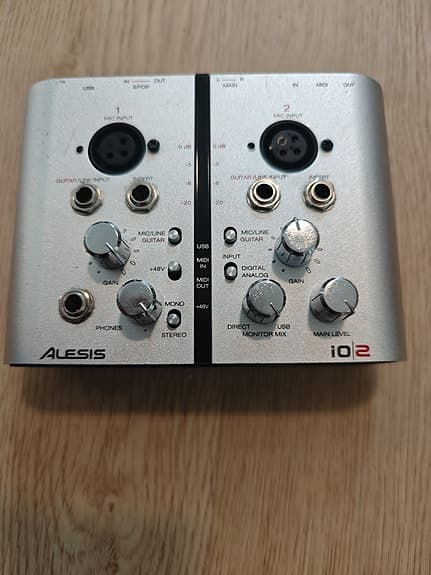 Alesis iO2 USB Lydkort / Audio Interface – Perfekt til hjemmestudio