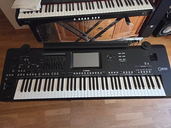“Yamaha Genos – som ny – kun 20 timer brukt – toppmodell”