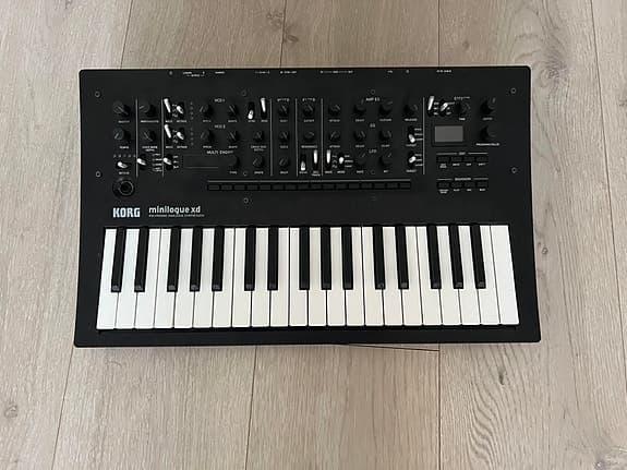Korg Minilogue-xd analog synth