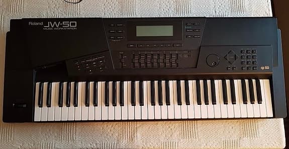 Roland JW-50 Music Workstation med Boss FS-5U Foot Switch, SOM NY!