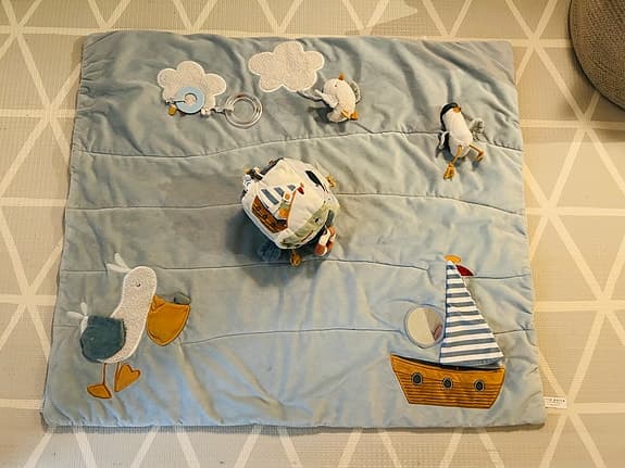 Little Dutch babygym / leketeppe med aktivitetskloss