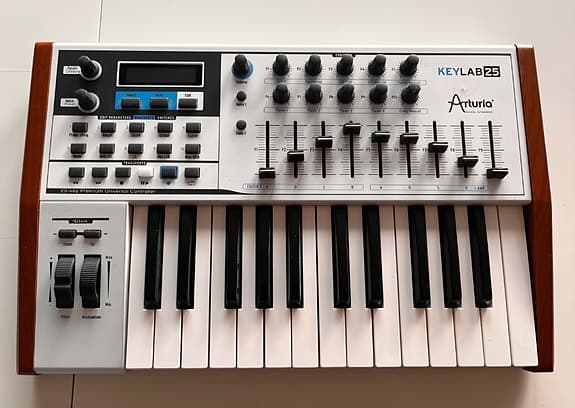 Arturia KevLab 25 MIDI Keyboard Controller