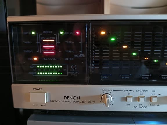 DENON DE-70 Stereo Graphic Equalizer EQ w/ Sound Expander 16HZ Bass Multi Volt
