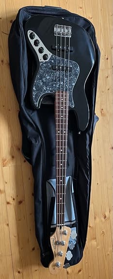 Fender Jazz Bass aktiv m/ gigbag