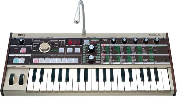 Korg MicroKorg synthesizer med vocoder-mikrofon