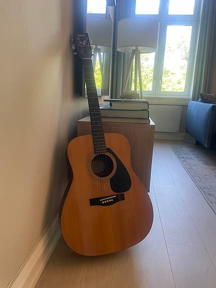 Yamaha FG-411S Acoustic Guitar