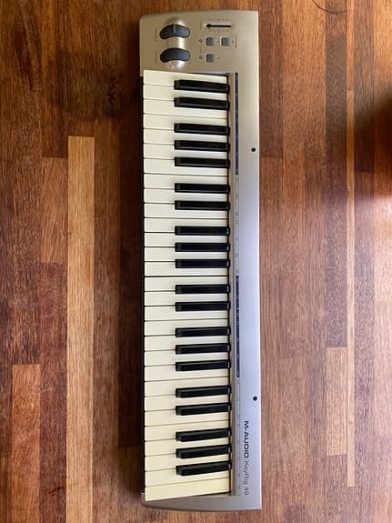 M-Audio Radium 49 MIDI-keyboard 49 tangenter sølv