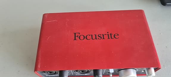 Focusrite Scarlett 2i2 USB Audio Interface