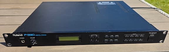 Roland P-330 1U digital piano modul. Tidløs klassiker