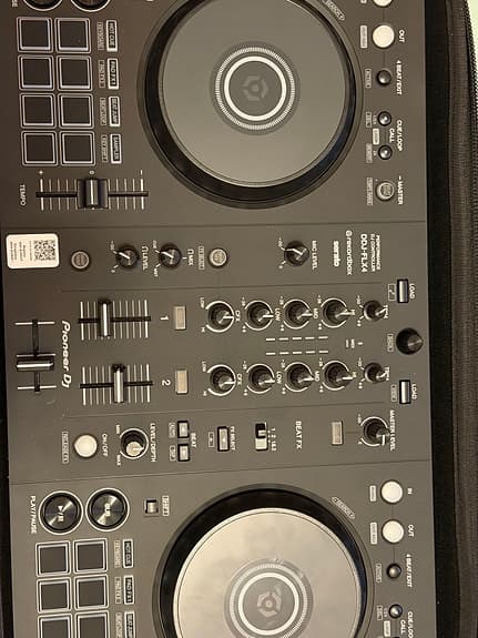 Pioneer DJ controller med koffert