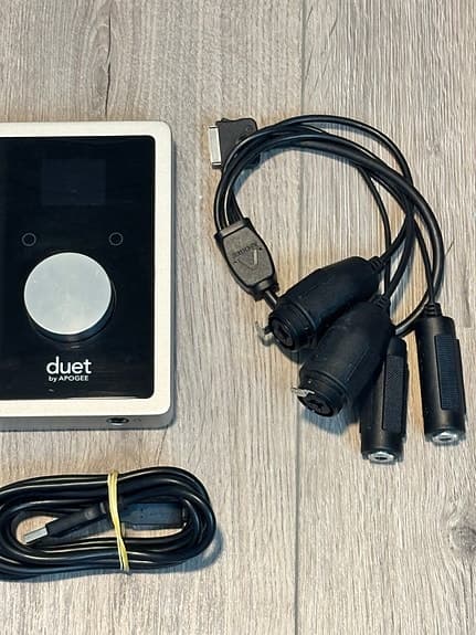 Apogee Duet lydkort / audio interface med kabler