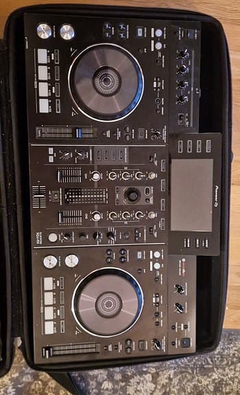 Pioneer XDJ-RX DJ-kontroller svart