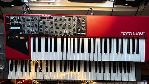 Nord Wave (1. generasjon) synthesizer – Klassisk og allsidig synth i god stand