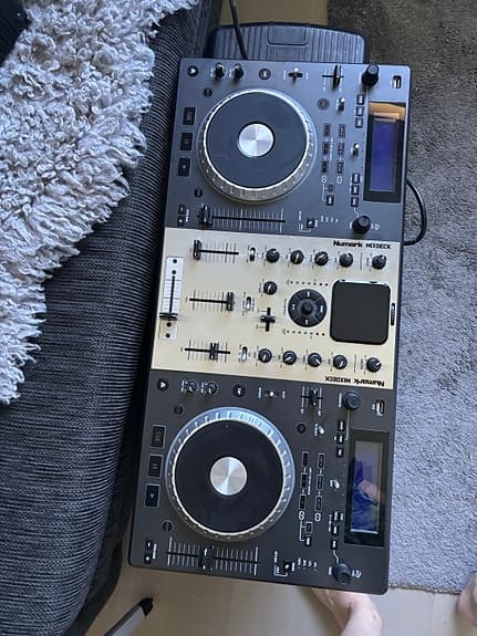 Numark digital DJ-controller med doble spillere
