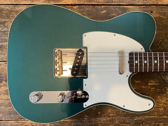 RESERVERT - Fender Japan FSR 60s telecaster sherwood green metallic