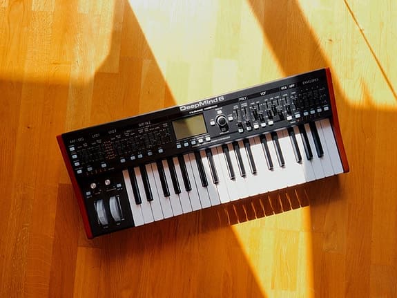 Behringer DeepMind 6 analog synthesizer