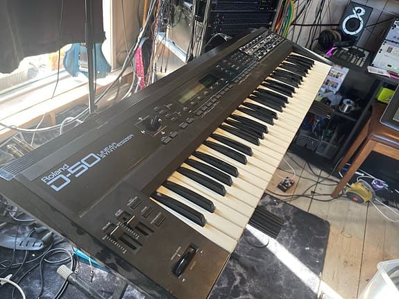Roland D-50 80-talls synthesizer icon