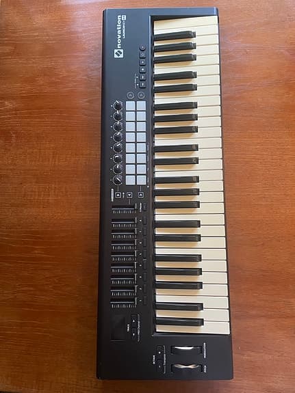 Novation Launchkey 49 MK2 MIDI-keyboard kontroller