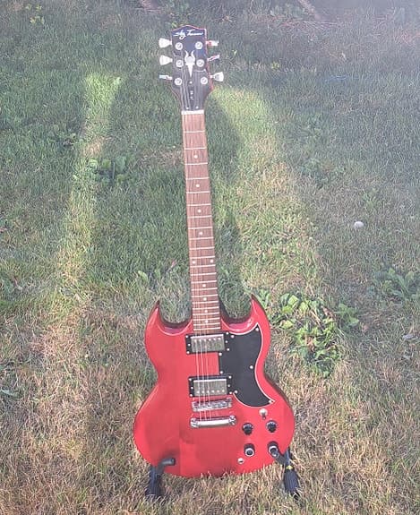 Gitarpakke for nybegynnere selges