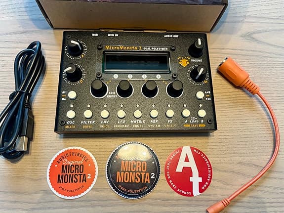 Audiothingies Micromonsta 2 synthesizer bordmodul