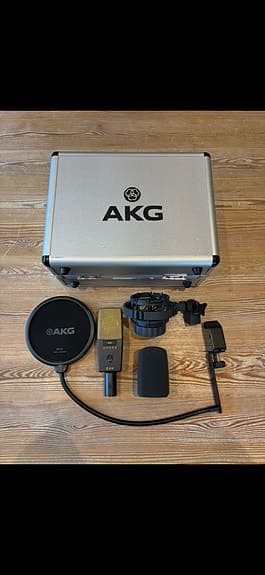 AKG C414 XLII – som ny, komplett med koffert og tilbehør