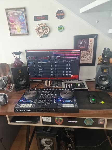 Traktor S4 Mk3 Dj controller