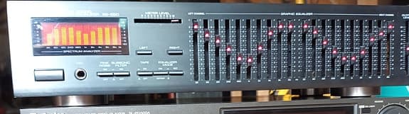 Yamaha EQ-550 Equlezser