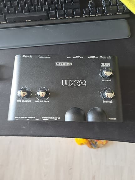 Line 6 UX2 lydkort / audio interface
