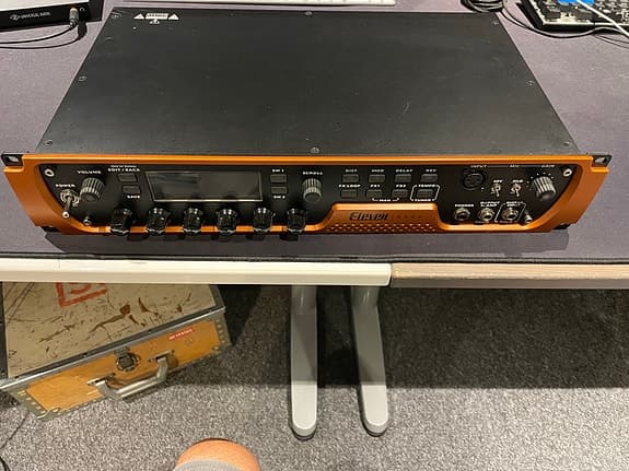 Avid Eleven Rack gitar effektprosessor / rack-enhet