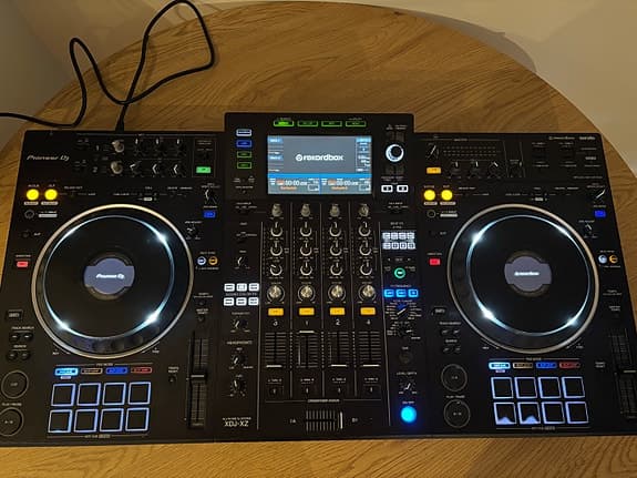 Pioneer XDJ-XZ DJ-controller