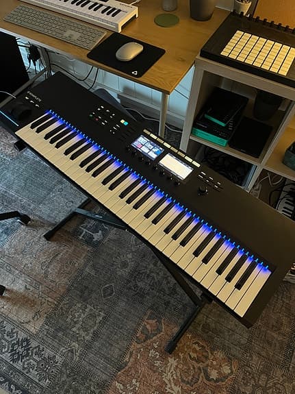 Komplete Kontrol S61 Mk2 MIDI-keyboard