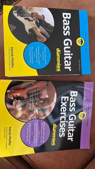 Bass Guitar for Dummies og Bass Guitar Exercises lærebøker