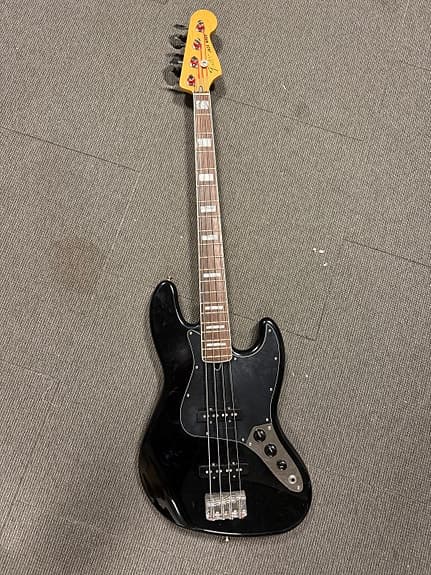 Fender Classic Series 70’s Jazz Bass